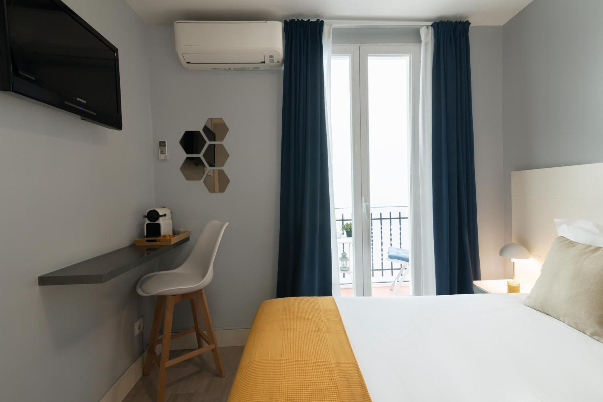 8Rooms Madrid Exterior photo