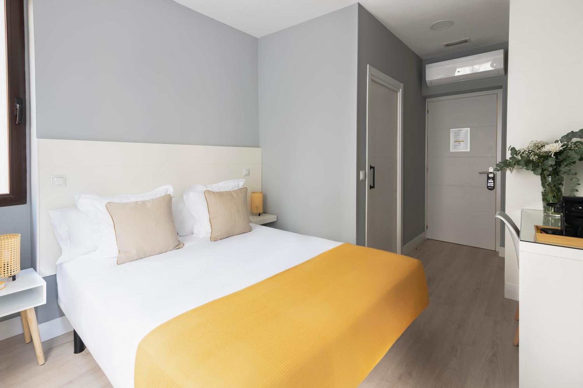 8Rooms Madrid Exterior photo
