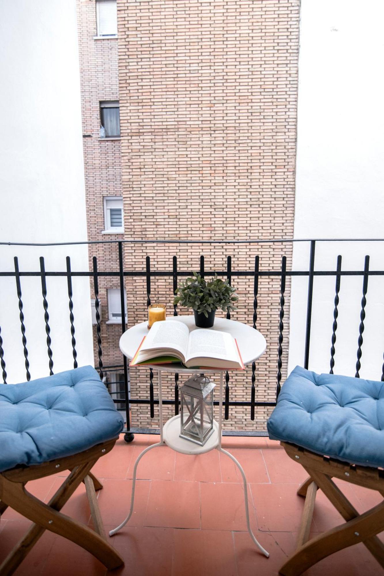 8Rooms Madrid Exterior photo